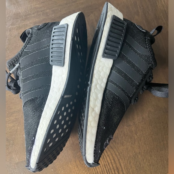 Toddles Adidas Shoes - Picture 3 of 6